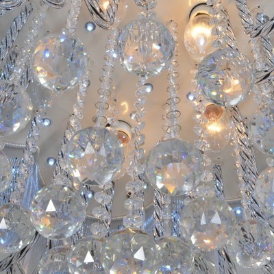 廠家直銷水晶LED吸頂燈 點亮家居美學的璀璨之選